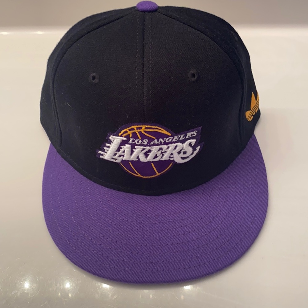 Adidas Los Angeles Lakers Fitted Hat